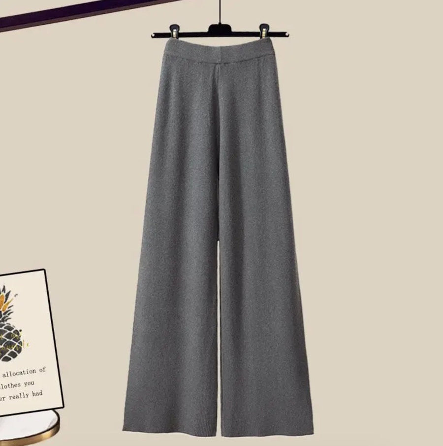 Tjitske Three Piece Knit Lounge Set