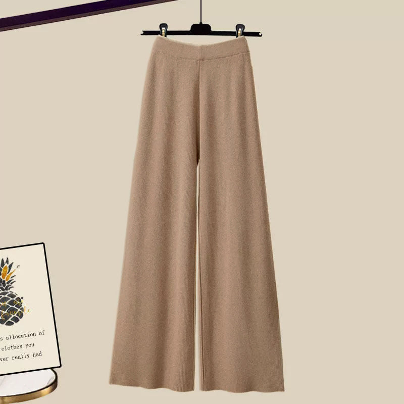 Tjitske Three Piece Knit Lounge Set
