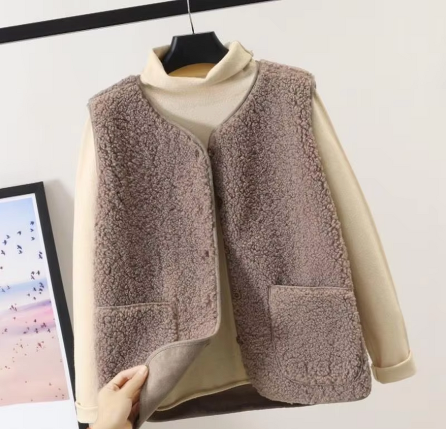 Silke Sherpa Fleece Vest