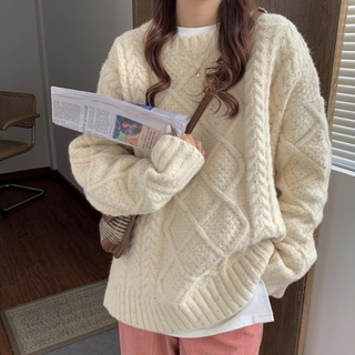 Magnolia - Chunky knit jumper - Cable knit pattern