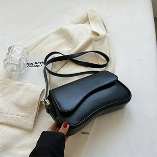 Juneesa - Flap Shoulder Bag - Vintage Leather Fashion