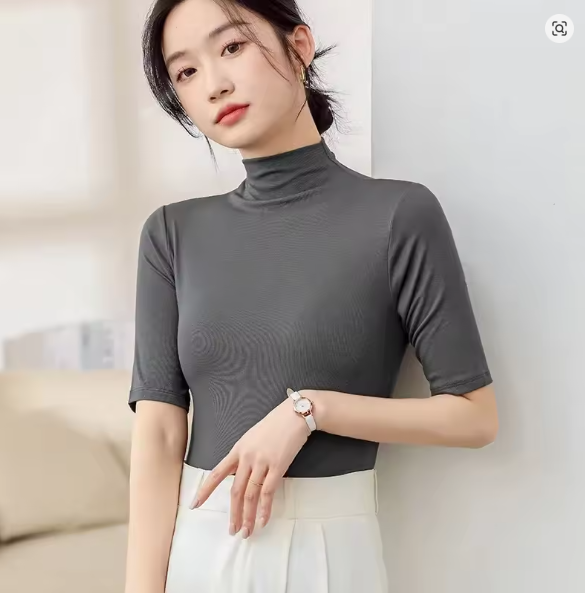 Raffaella Ultralight Seamless Turtleneck Sweater