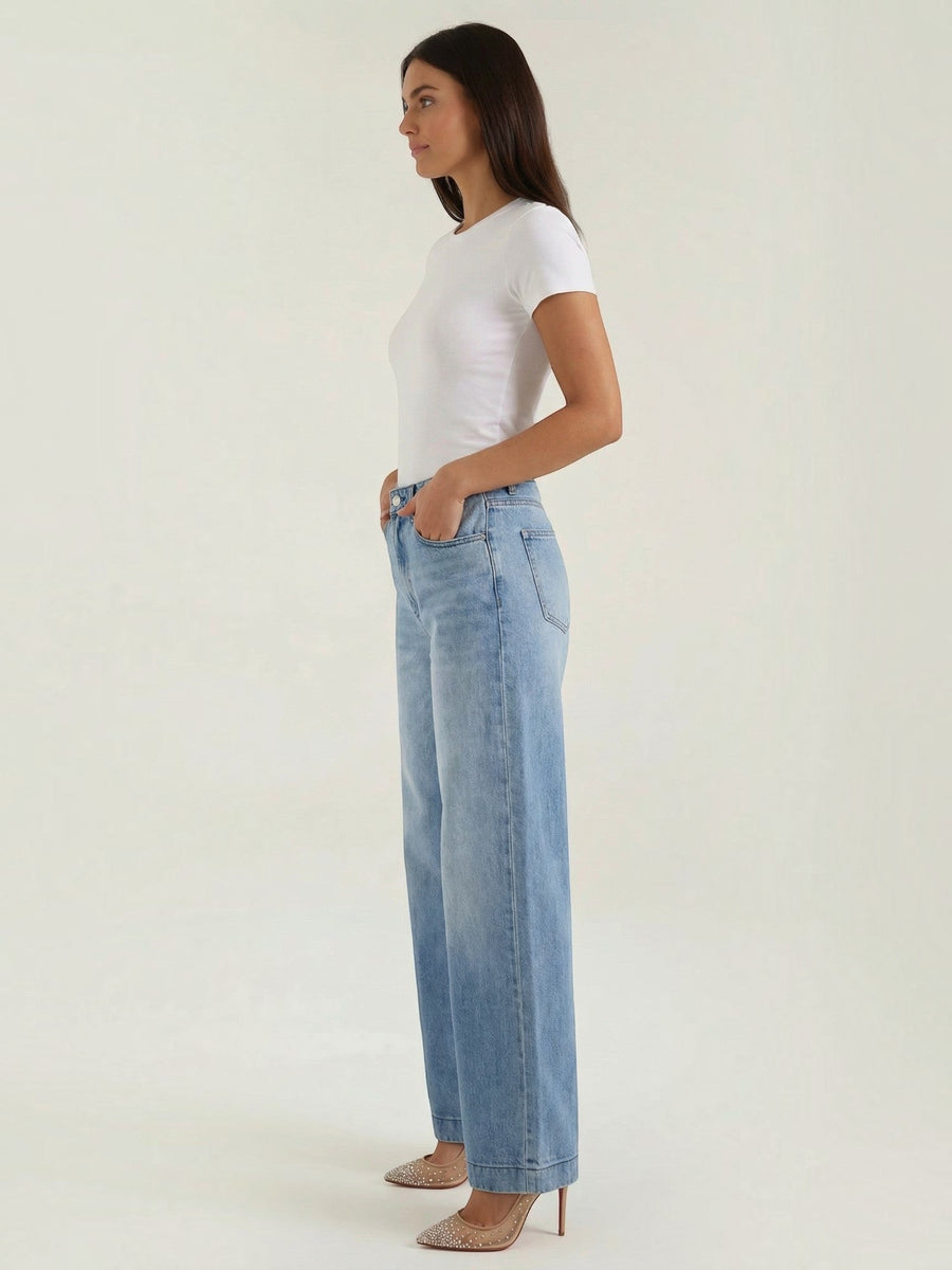 Fiona Light Wash Baggy Jeans