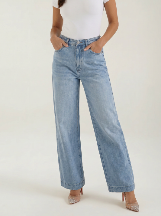 Fiona Light Wash Baggy Jeans