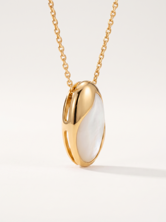 Antonia Mother of Pearl Pendant Necklace