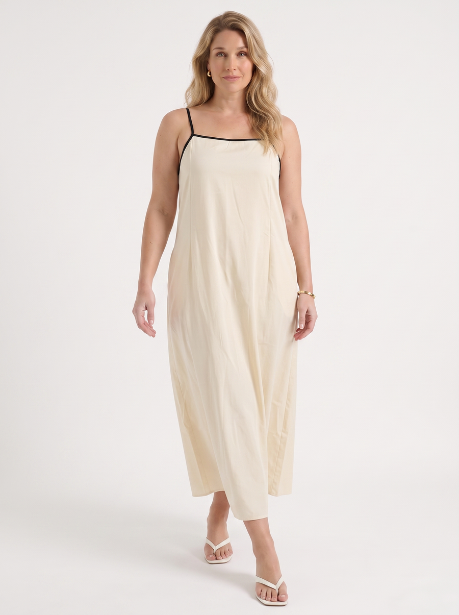 Malia Contrast Piping Maxi Dress with Slit