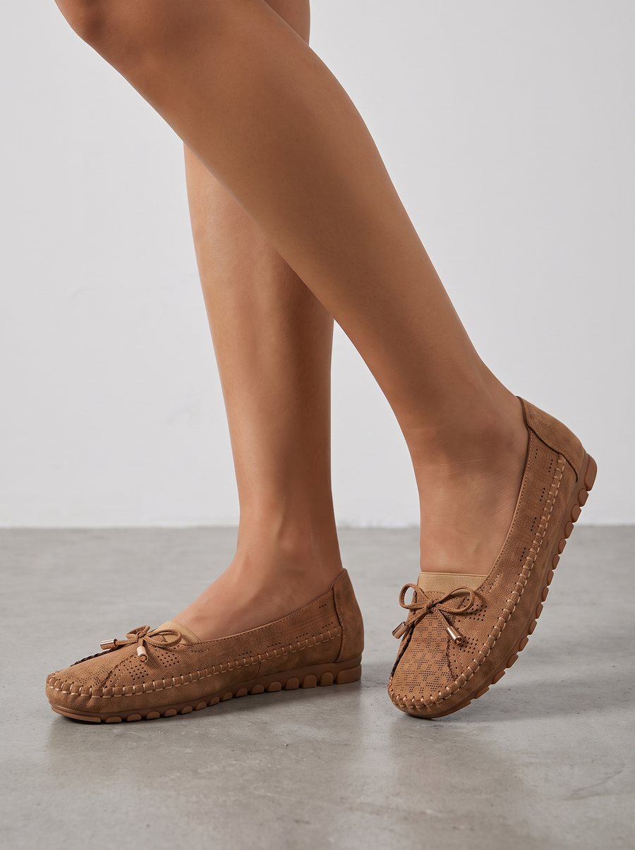 Glinda Bow Detail Moccasins
