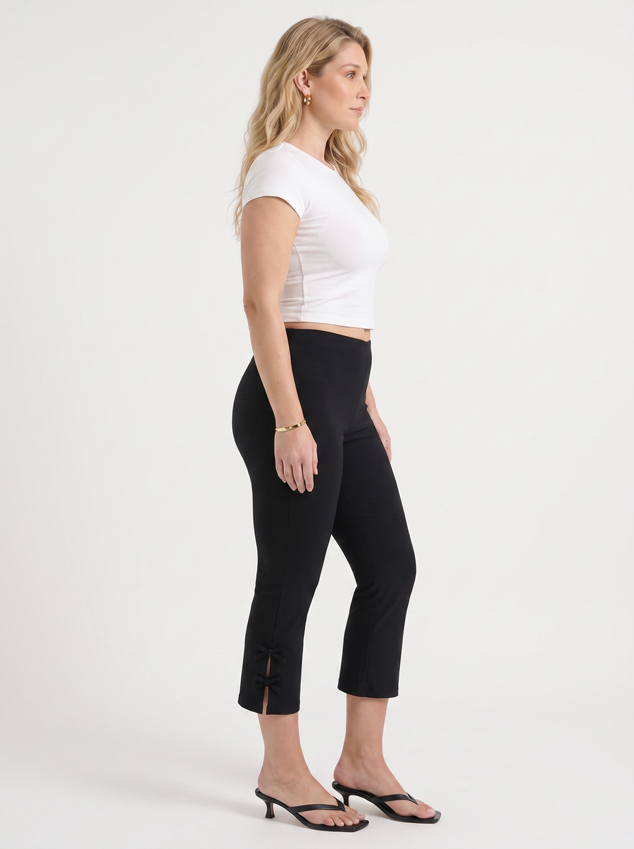 Jill Bow Detail Capri Pants