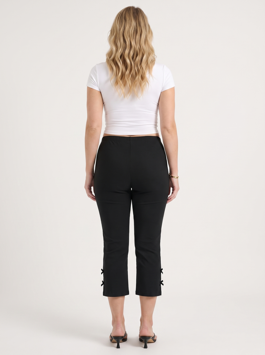 Jill Bow Detail Capri Pants