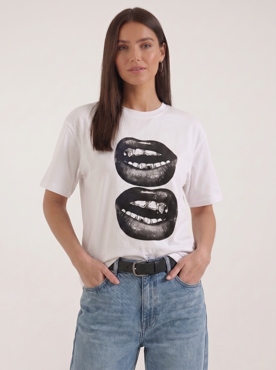 Natalia Oversized Graphic T-Shirt