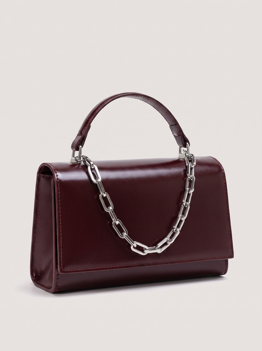 Elegante Handtasche aus Leder – Bordeaux, Frontansicht