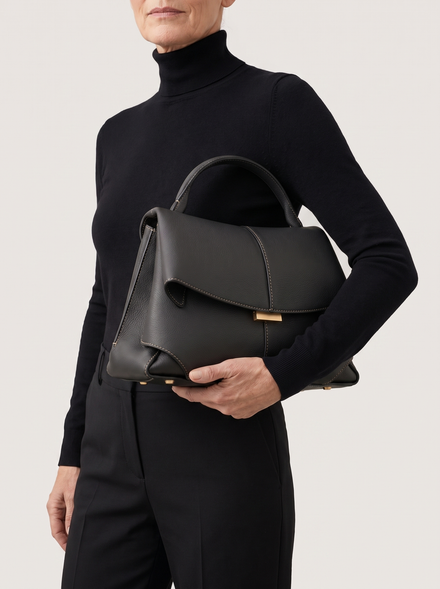 Elan Luxus-Ledertasche - With model