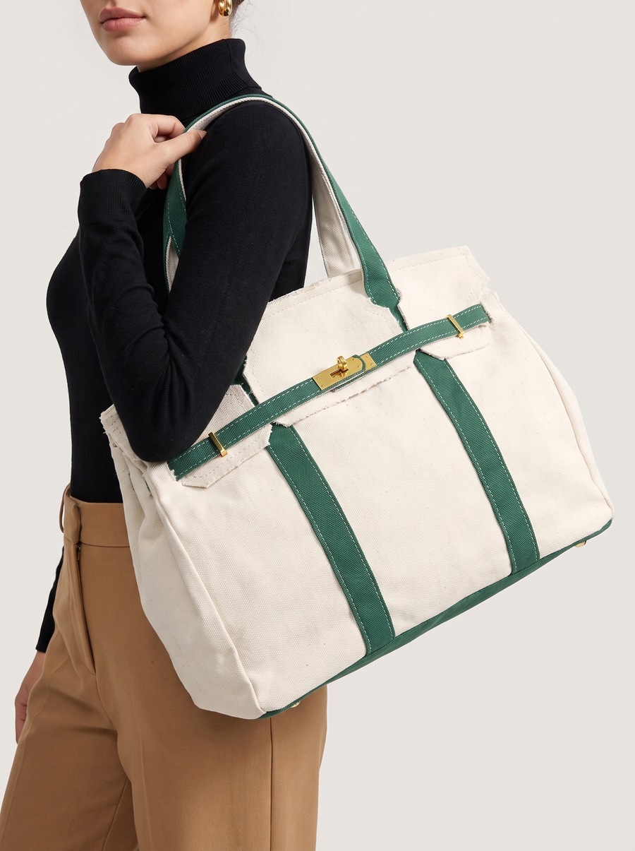Le Batkin Canvas Shopper Olive getragen
