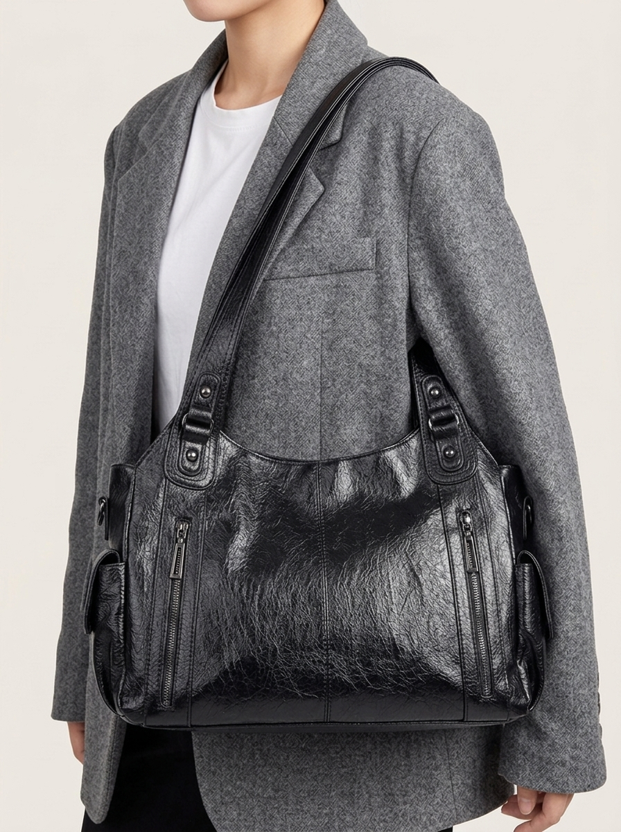 Bibi Shopper Schwarz am Modell
