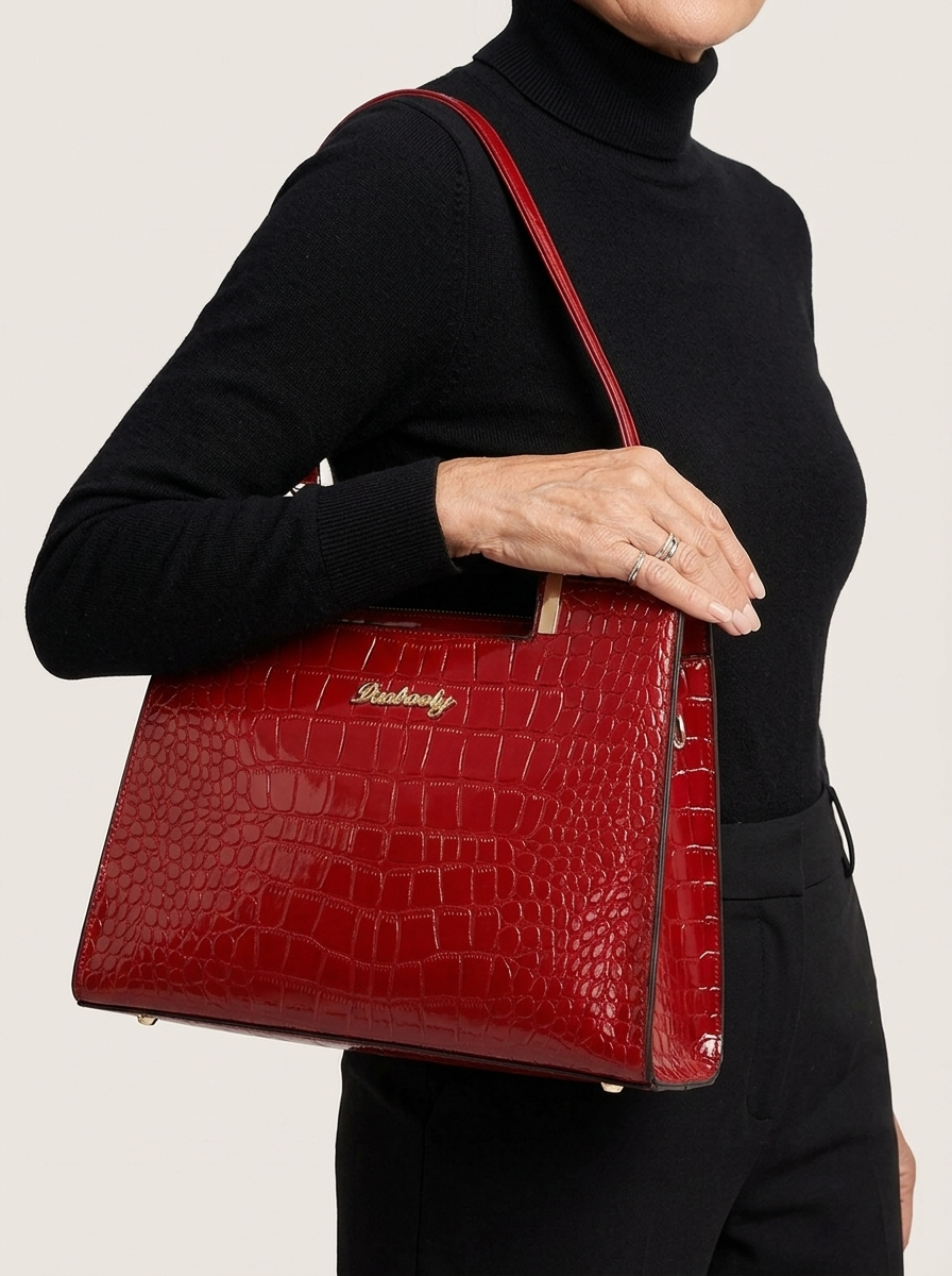 Erain Ledertasche Rot am Modell