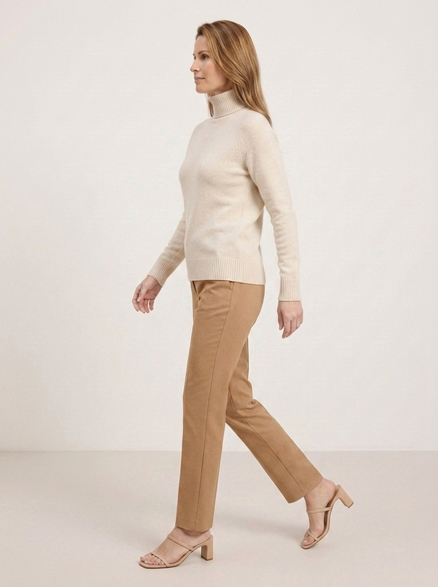 Camilla Rollkragenpullover - Beige - Seitenansicht