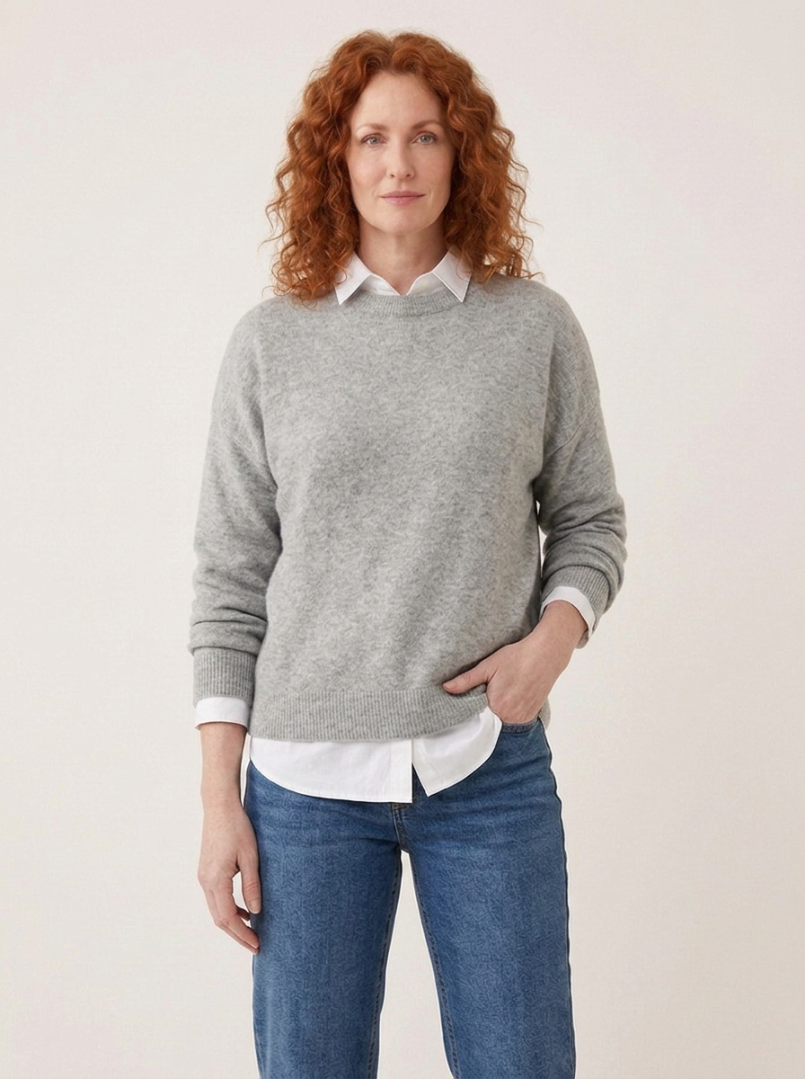 Mille Weicher Strickpullover - Grau - Dreiviertelaufnahme