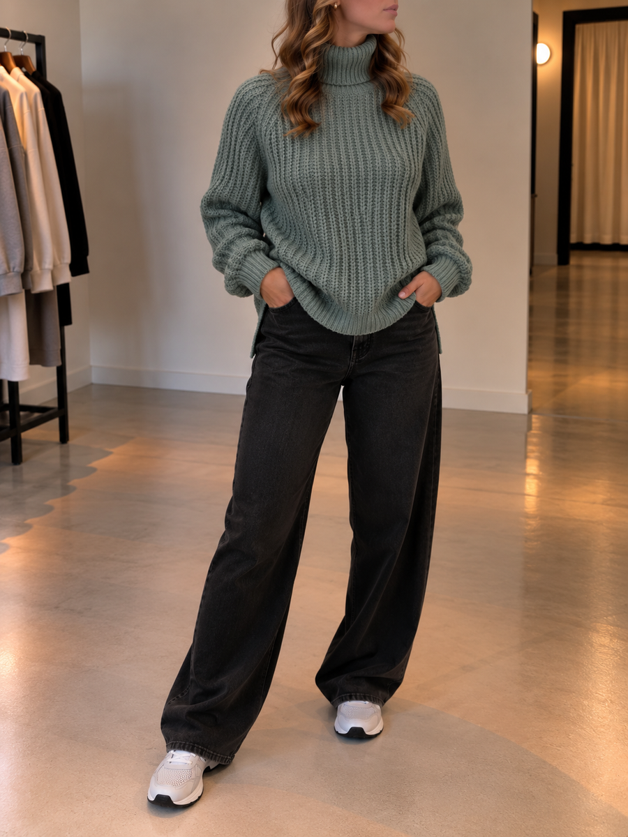 Silja Oversized Ribbed Turtleneck Sweater