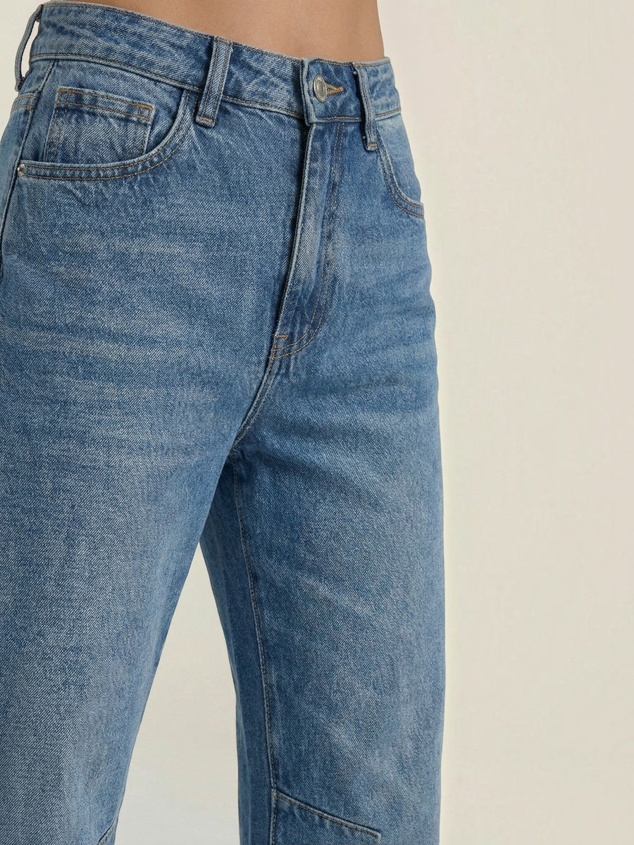 Vicki High Waisted Barrel Fit Jeans
