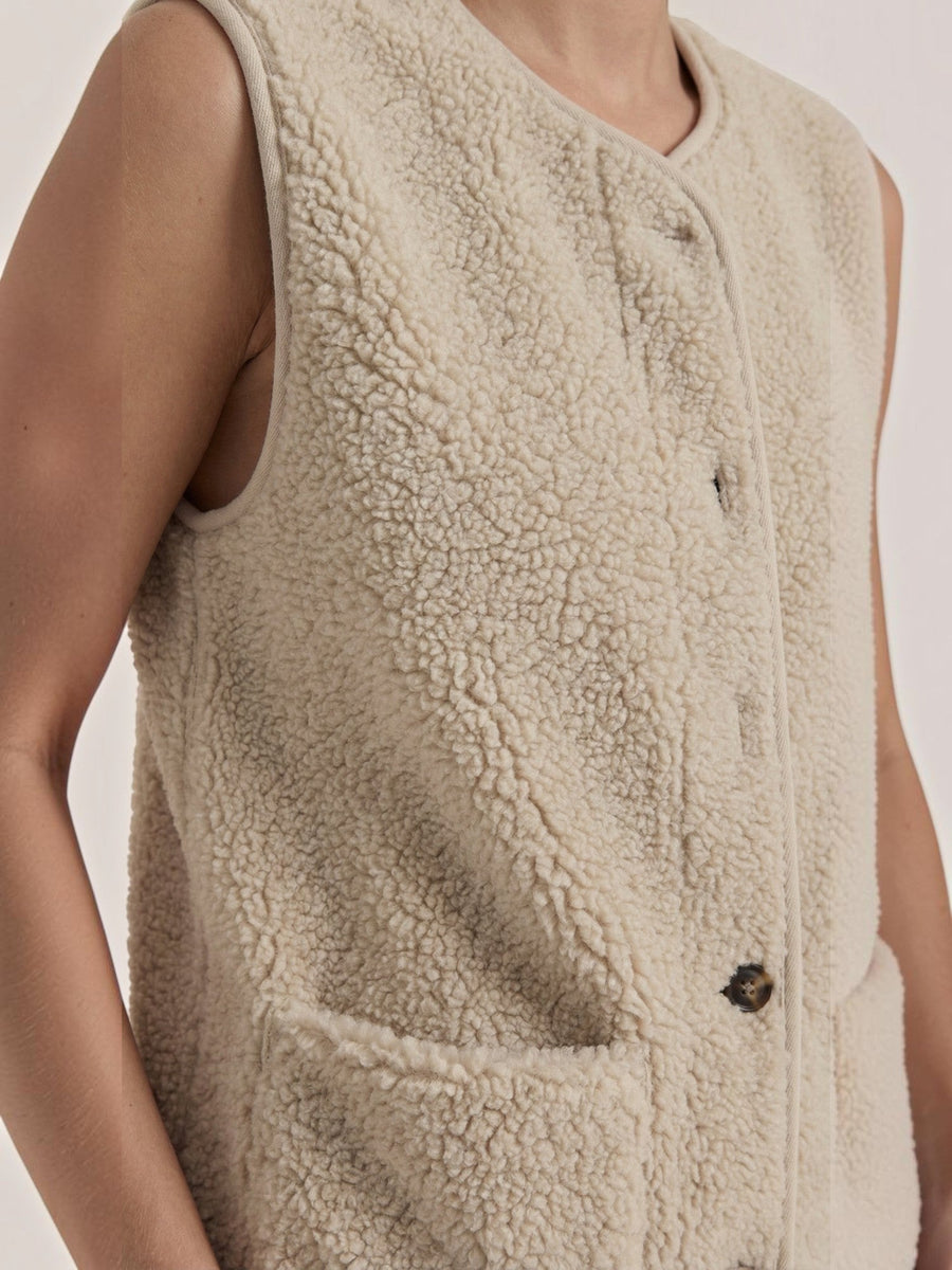 Myra Teddy Fleece Vest
